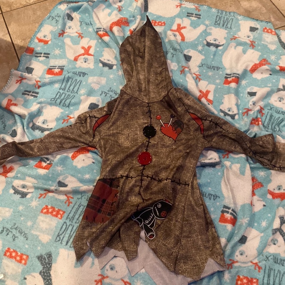 Costume